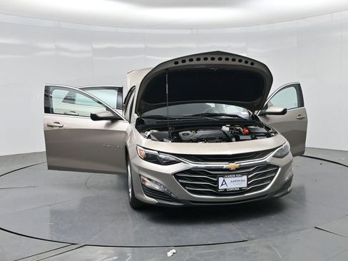 Used 2023 Chevrolet Malibu LT FWD image 26