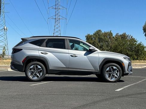 Used 2025 Hyundai Tucson SEL image 3