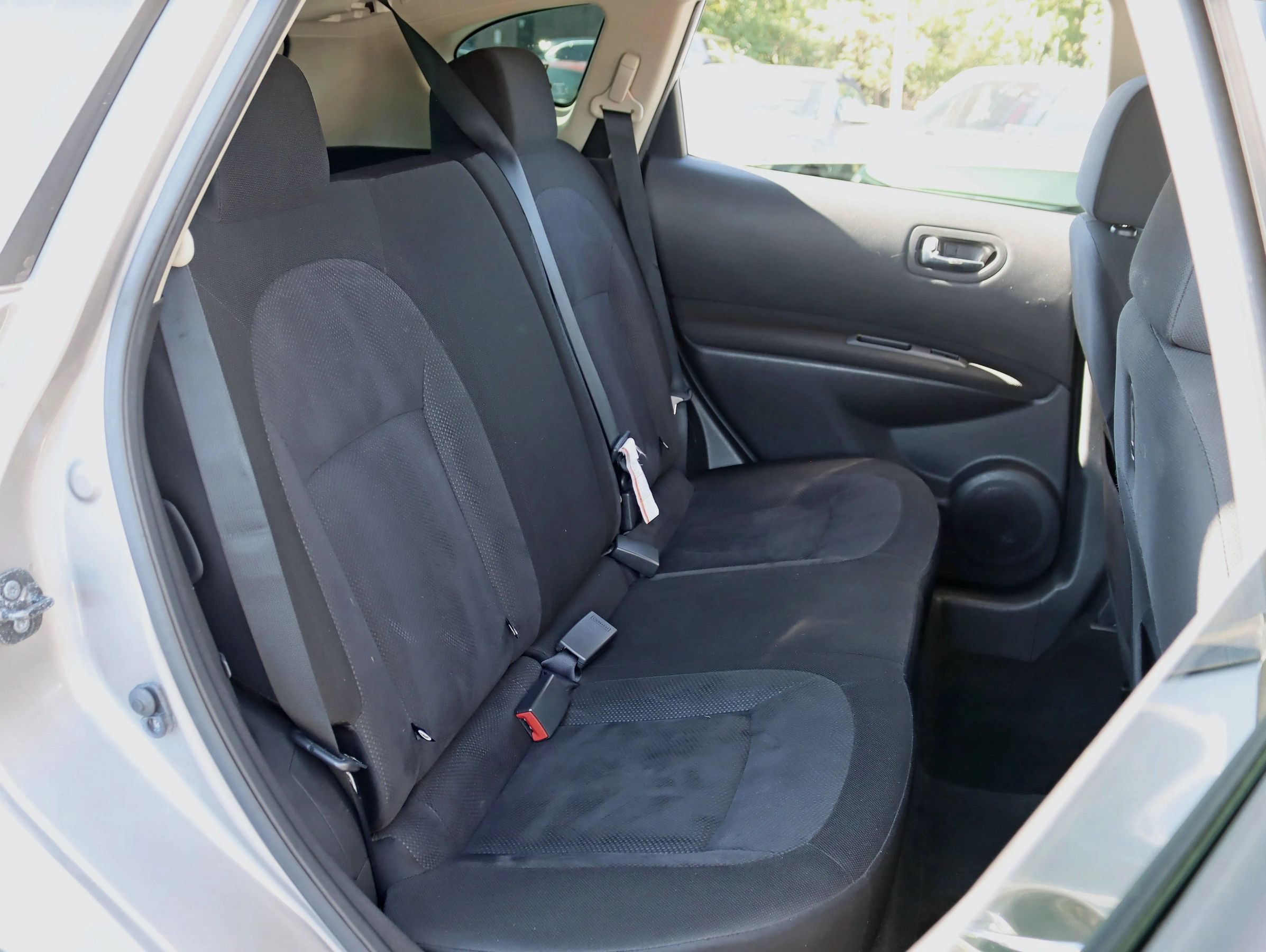 Used 2015 Nissan Rogue S w/ Convenience Package AWD/4WD image 27