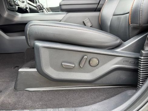 Used 2025 Ford F150 Lariat AWD/4WD image 10