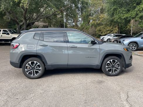 Used 2023 Jeep Compass Limited image 2