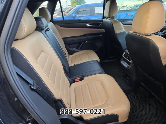 Used 2024 Volkswagen Atlas Cross Sport SEL R-Line AWD/4WD image 11