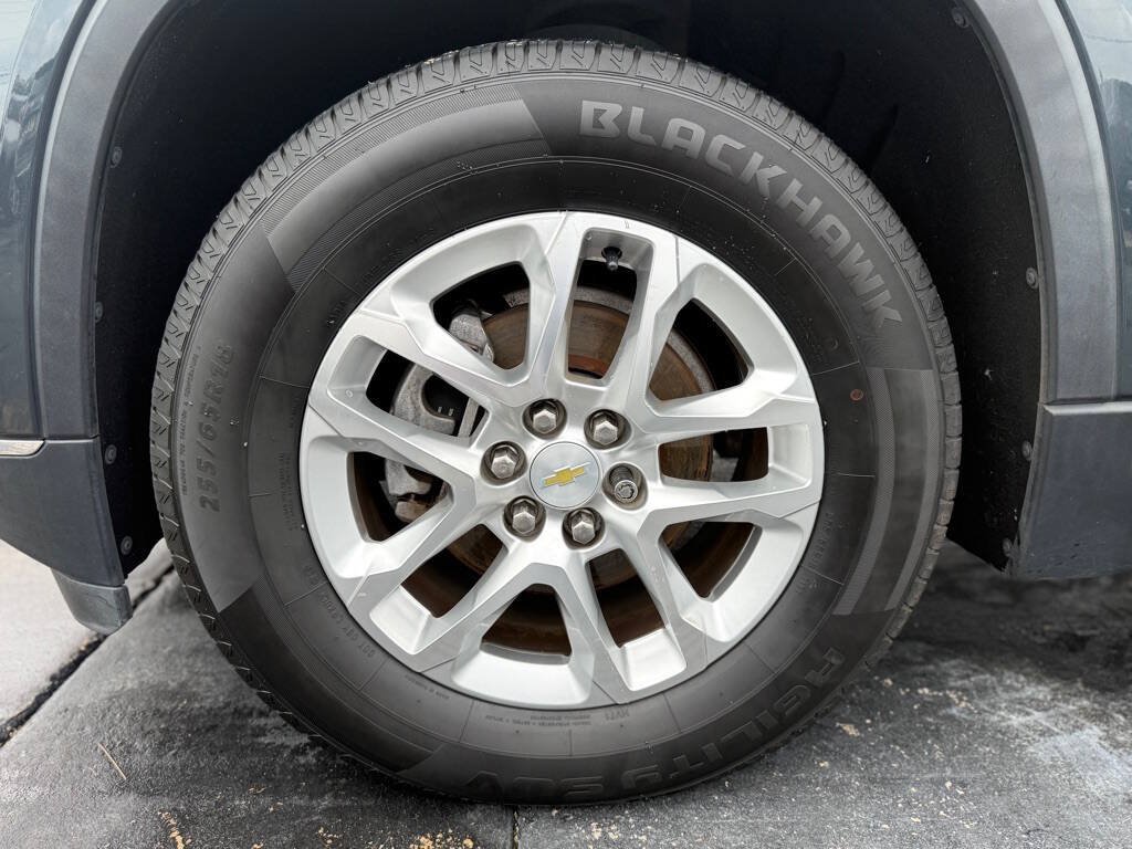 Used 2018 Chevrolet Traverse LT FWD image 30