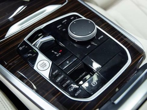 New 2026 BMW X5 xDrive40i w/ Climate Comfort Package image 21