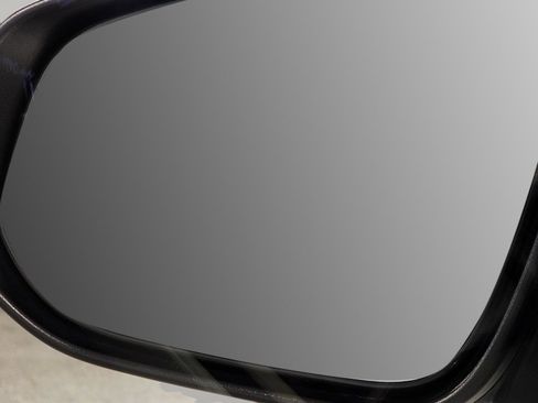 Used 2018 Toyota Highlander XLE image 33