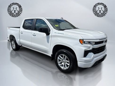 Used 2026 Chevrolet Silverado 1500 RST AWD/4WD image 3