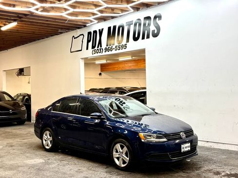 Used 2014 Volkswagen Jetta TDI image 1