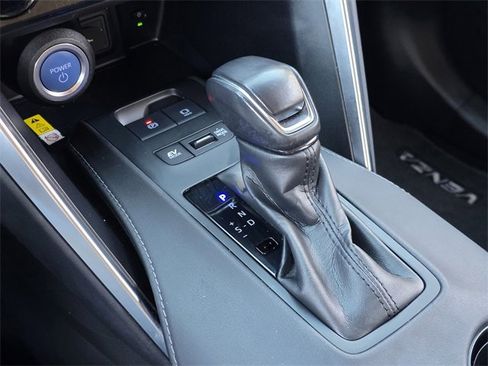 Used 2021 Toyota Venza LE image 17