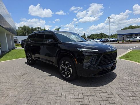 New 2025 Buick Enclave Sport Touring w/ Super Cruise Package image 8