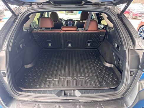 Used 2022 Subaru Outback Touring w/ Popular Package #2 AWD/4WD image 12