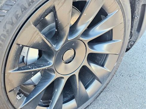 Used 2023 Tesla Model Y Long Range image 6