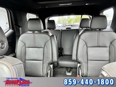 Used 2023 Chevrolet Traverse RS AWD/4WD image 39