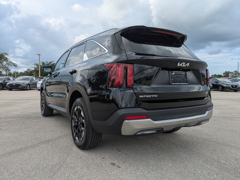 Used 2026 Kia Sorento S AWD/4WD image 6