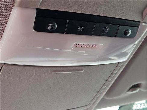 Used 2023 Nissan Rogue S FWD image 14