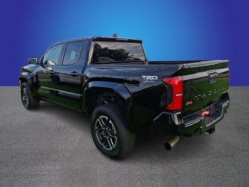 Used 2025 Toyota Tacoma TRD Sport AWD/4WD image 6