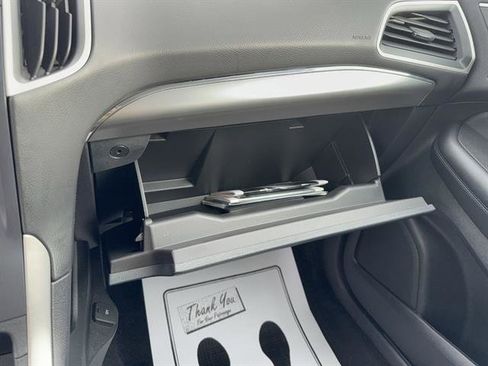 Certified 2022 Ford Edge SEL w/ Convenience Package image 19