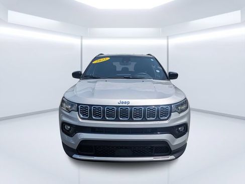 Used 2025 Jeep Compass Limited AWD/4WD image 8