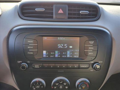 Used 2018 Kia Soul image 19