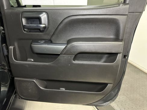 Used 2018 Chevrolet Silverado 1500 LT w/ LT Convenience Package image 33