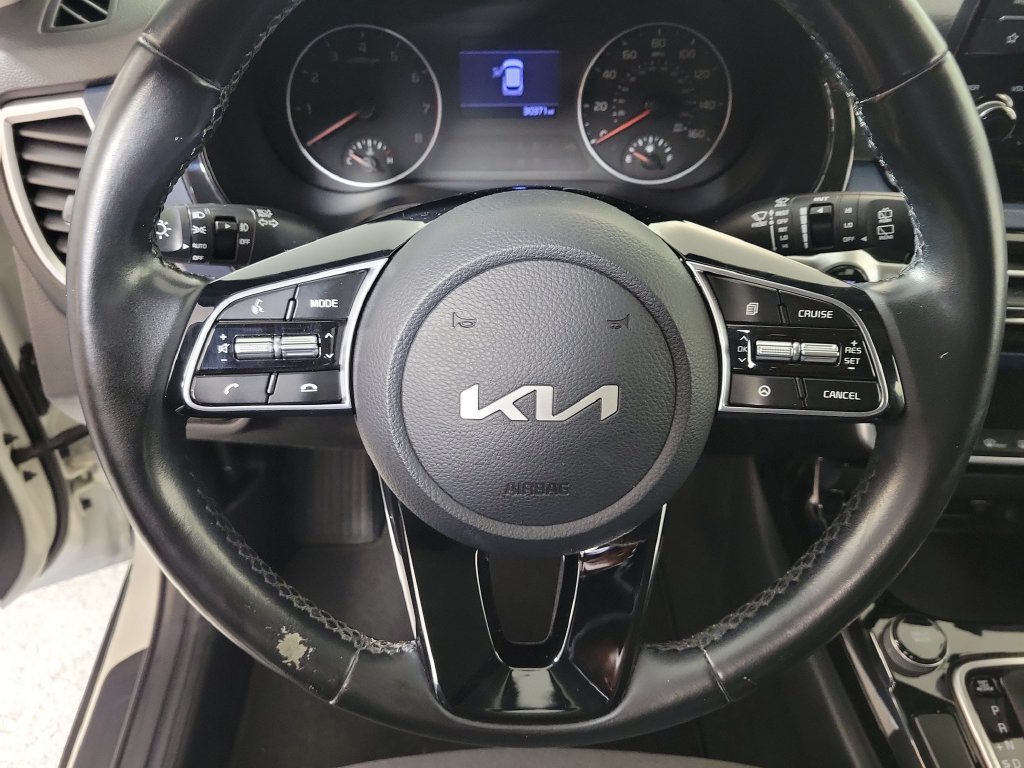 Used 2023 Kia Seltos S FWD image 16