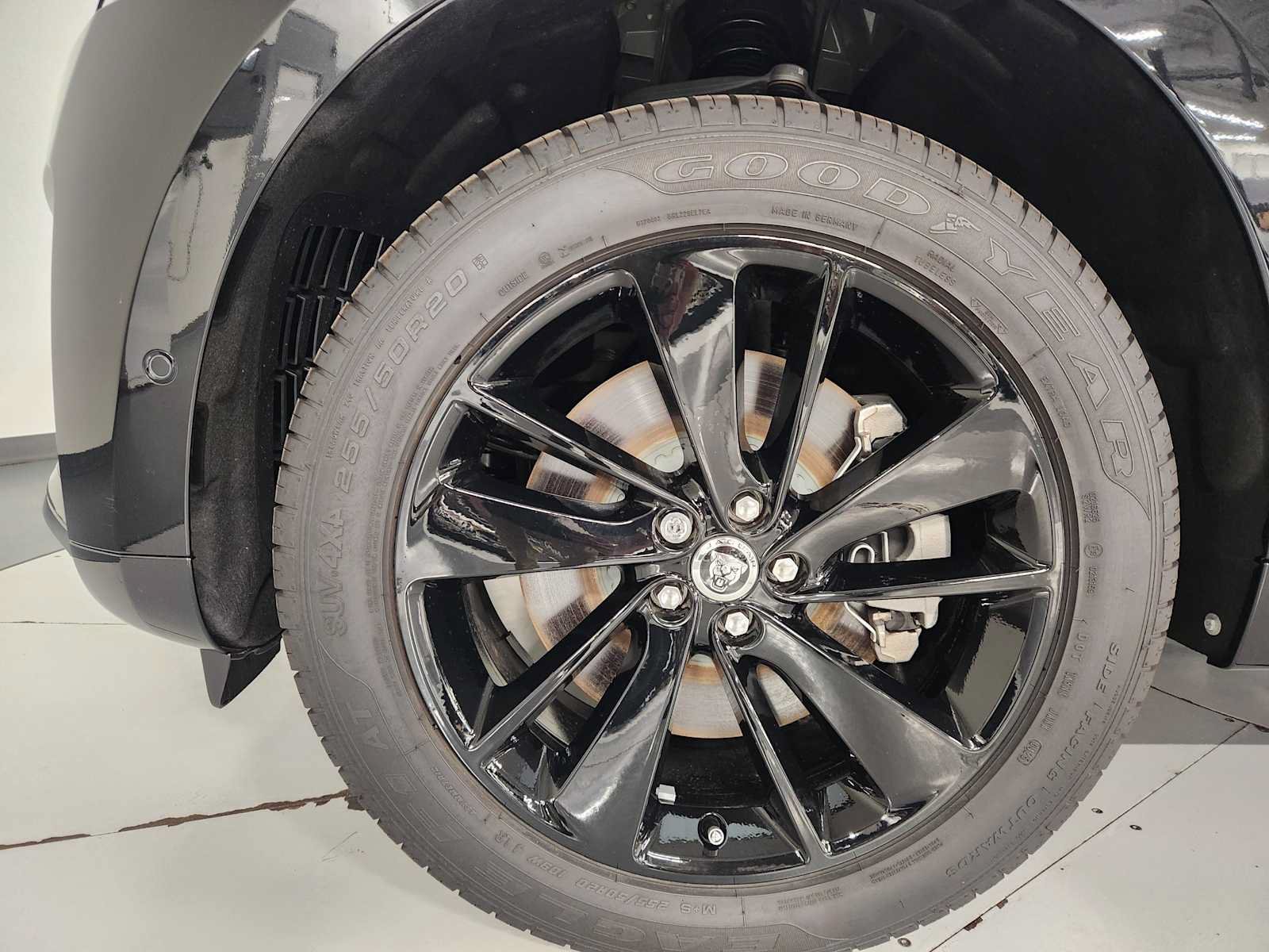 New 2026 Jaguar F-PACE R-Dynamic S AWD/4WD image 8