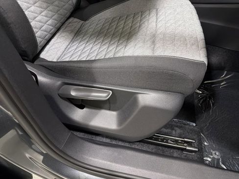 New 2026 Volkswagen Tiguan S FWD image 37