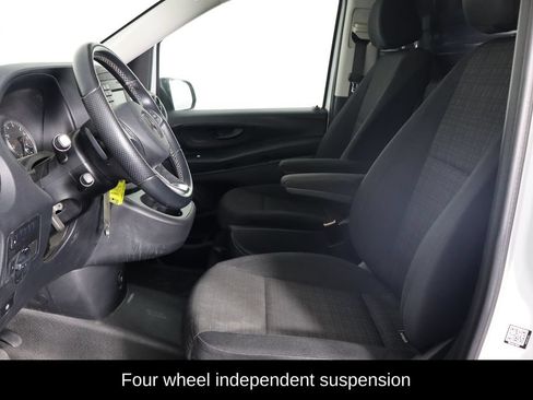Used 2018 Mercedes-Benz Metris image 7