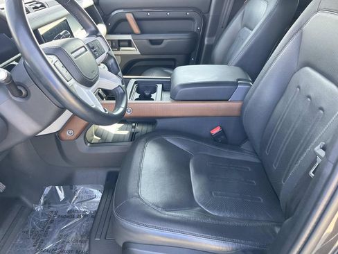 Certified 2022 Land Rover Defender 110 X-Dynamic HSE AWD/4WD image 12