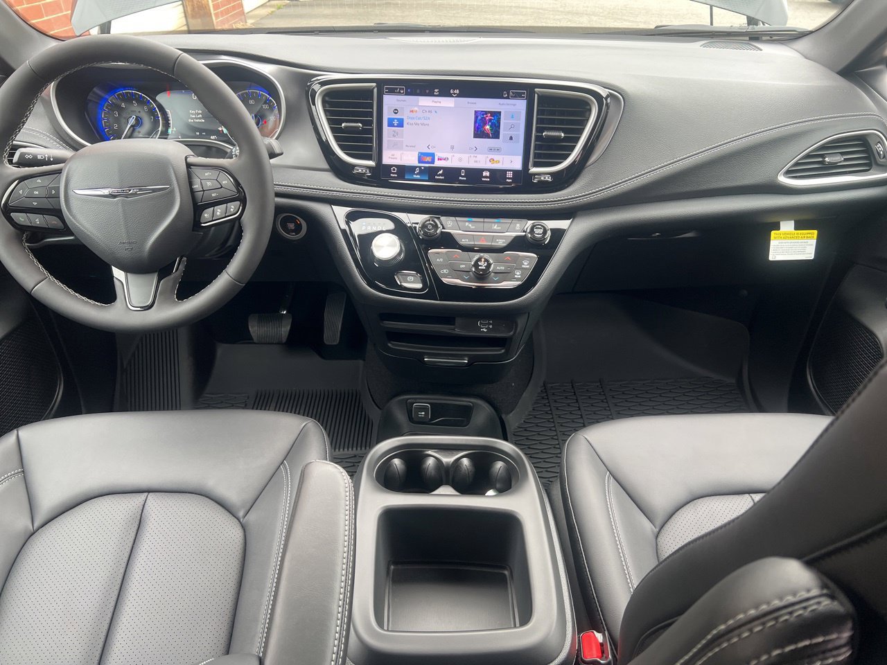 New 2026 Chrysler Pacifica Select w/ S Appearance Package FWD image 22