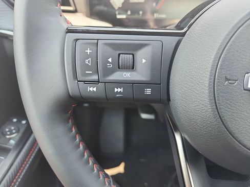 New 2025 Nissan Kicks SR w/ Interior Electronics Package image 7