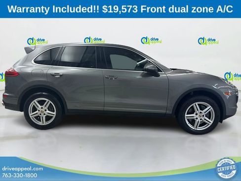Used 2016 Porsche Cayenne AWD/4WD image 4