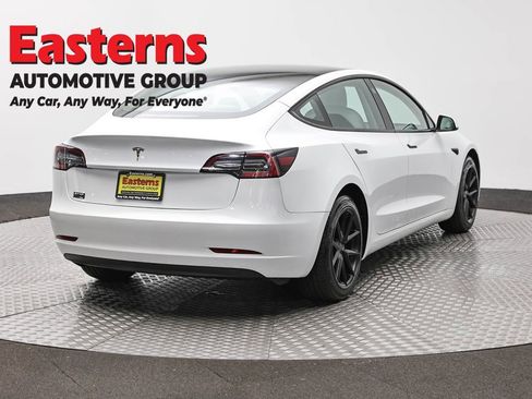 Used 2023 Tesla Model 3 Standard Range RWD image 5