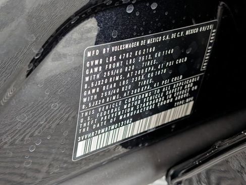New 2026 Volkswagen Tiguan SE R-Line FWD image 10