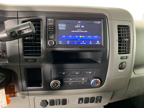 Used 2019 Nissan NV 2500 SV RWD image 23