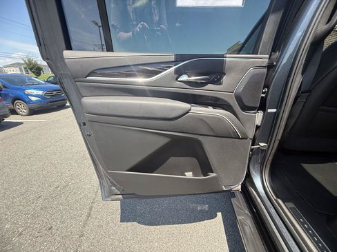 Used 2021 Cadillac Escalade ESV Sport w/ Driver Assist Tech Package AWD/4WD image 26