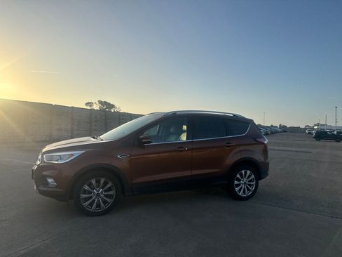 Used 2017 Ford Escape Titanium w/ Equipment Group 301A FWD image 11