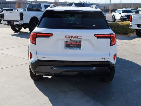New 2026 GMC Terrain AT4 image 5