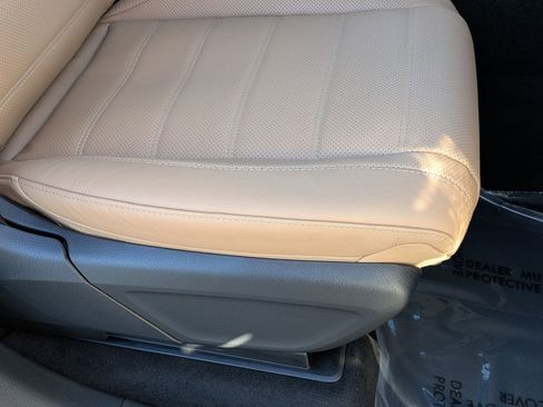 New 2026 Mercedes-Benz GLS 450 4MATIC image 35