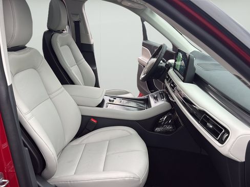 New 2026 Lincoln Aviator AWD image 26