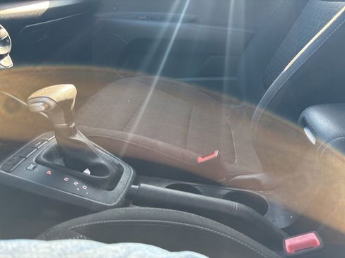 Used 2022 Kia Rio S FWD image 16