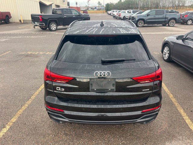 Used 2021 Audi Q3 2.0T Premium Plus w/ Premium Plus Package AWD/4WD image 6
