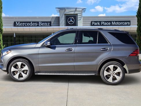 Used 2019 Mercedes-Benz GLE 400 4MATIC image 3