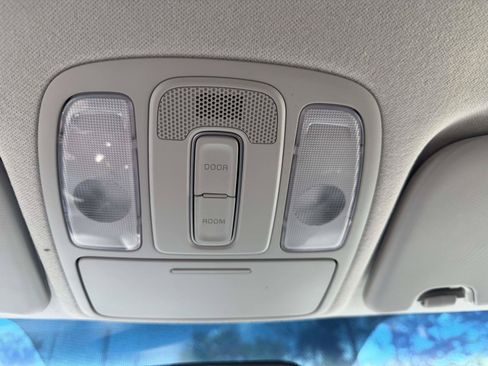 Used 2015 Kia Soul + FWD image 26