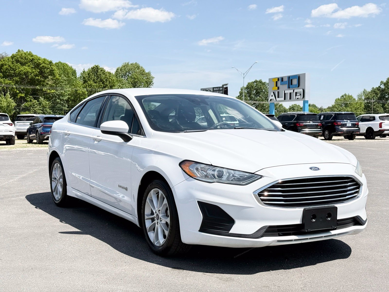 Used 2019 Ford Fusion SE FWD image 5