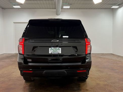 Used 2024 Chevrolet Tahoe Z71 w/ Luxury Package AWD/4WD image 25