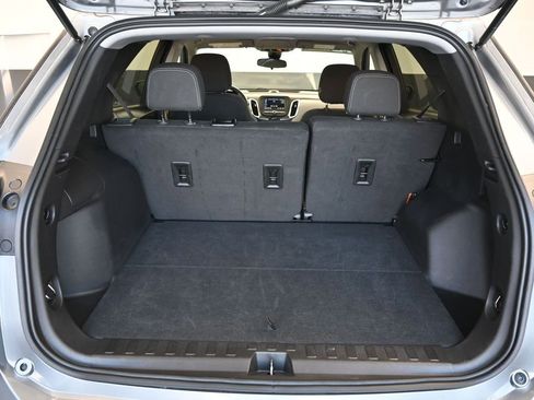 Used 2023 Chevrolet Equinox LT image 12