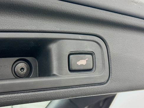 Used 2016 Honda Pilot Elite image 32