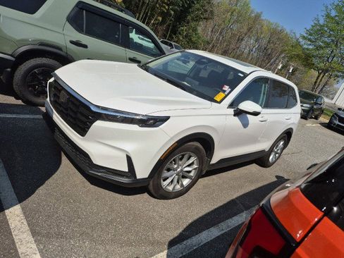 Certified 2025 Honda CR-V EX image 4