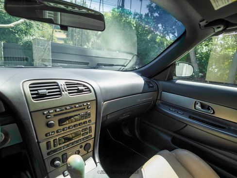 Used 2004 Ford Thunderbird Deluxe image 73