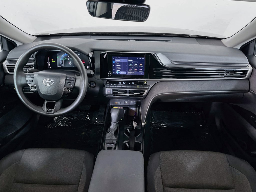 Used 2025 Toyota Camry LE w/ Convenience Package FWD image 11